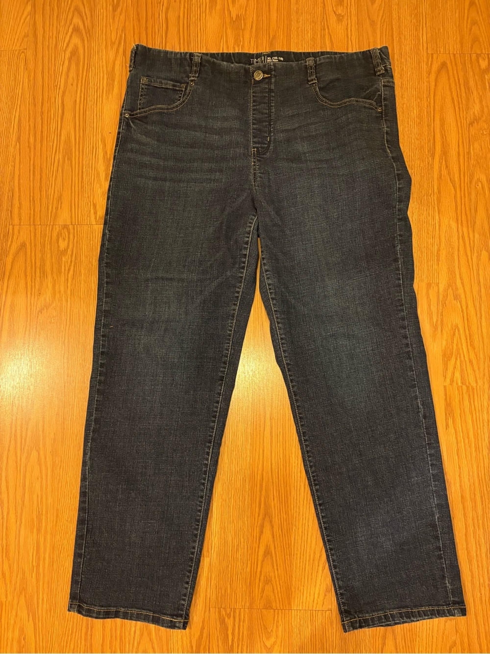 Time and Tru women’s  Dark Indigo Straight Jeans